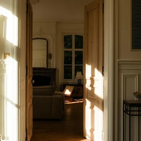 Petit Chateau Vercourt