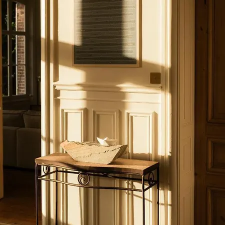 Bed and Breakfast Petit Chateau Vercourt