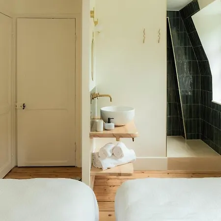 Petit Chateau Couette-café Vercourt