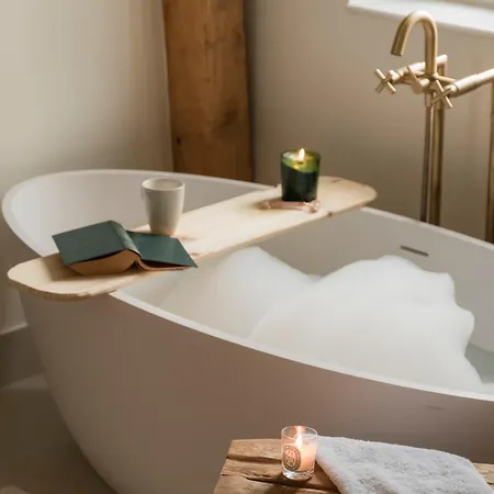 Petit Chateau Bed and Breakfast 3*