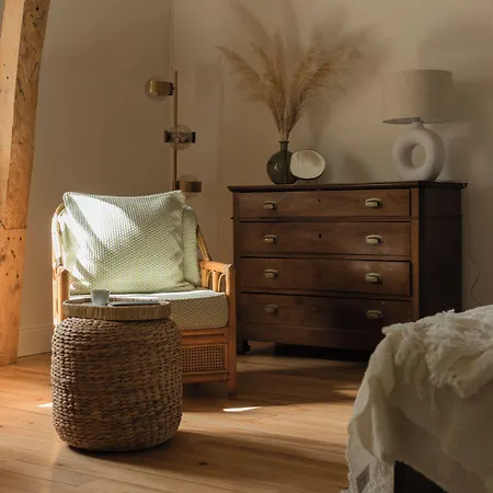 Petit Chateau 3* Vercourt