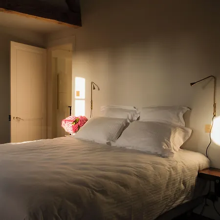 Bed and Breakfast Petit Chateau Vercourt